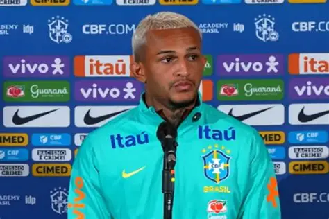 Wesley sofre lesão grave e está fora da Copa do Mundo pela Seleção Brasileira